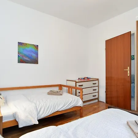 Appartamento Tania 1085 *