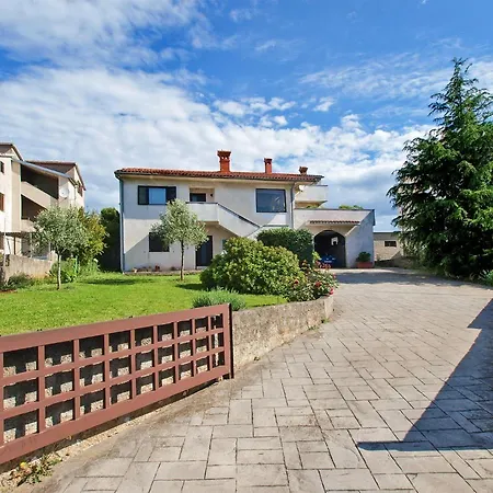 Tania 1085 Apartmán *